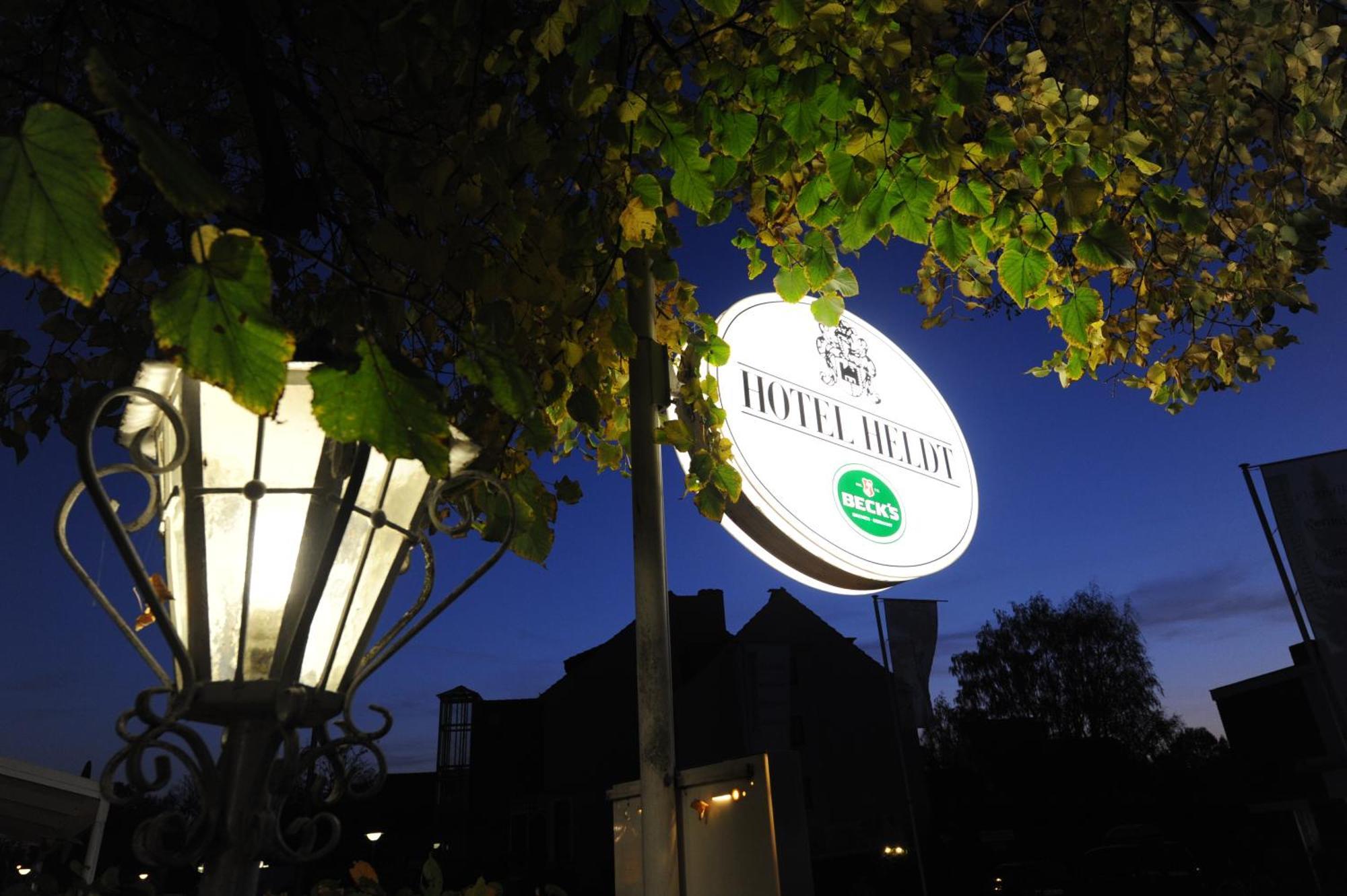 Appart-Hotel-Heldt BRE Exteriör bild